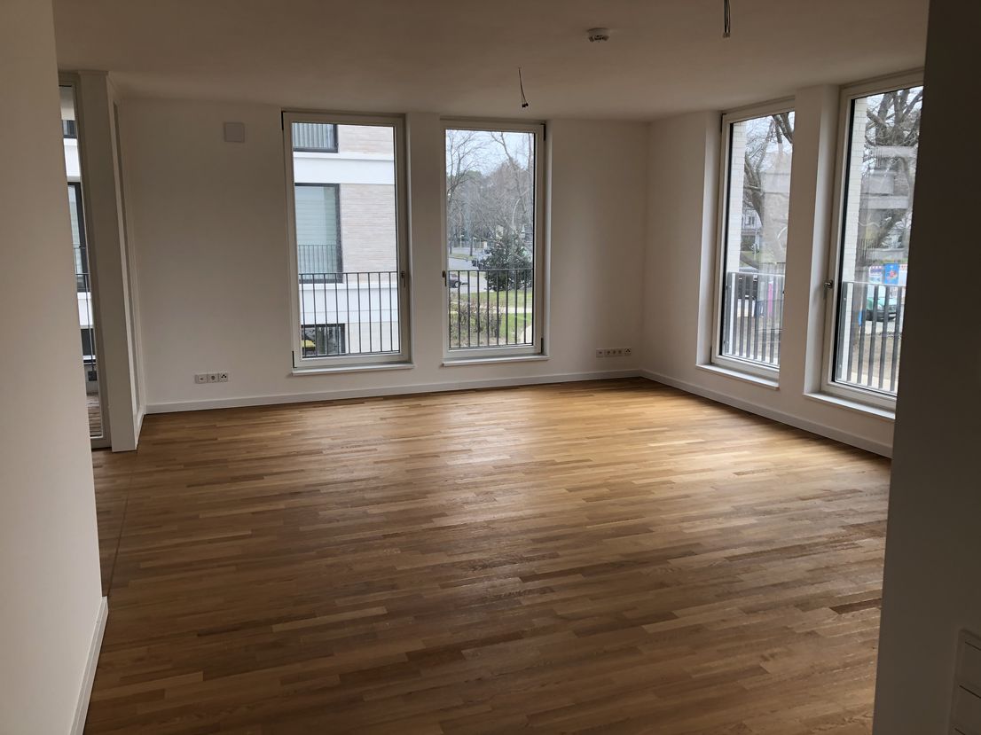 Luxury First-Occupancy Apartment in Berlin Dahlem | Balcony, Elevator & Underground Parking – photo 3